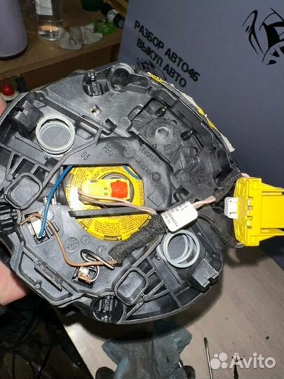 Подушка безопасности в руль Volkswagen Polo седан