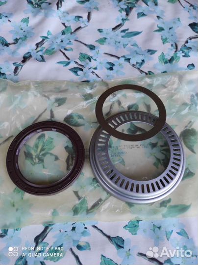 Сальник ступицы VW Crafter