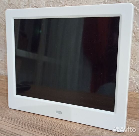 Цифровая фоторамка Digma 8