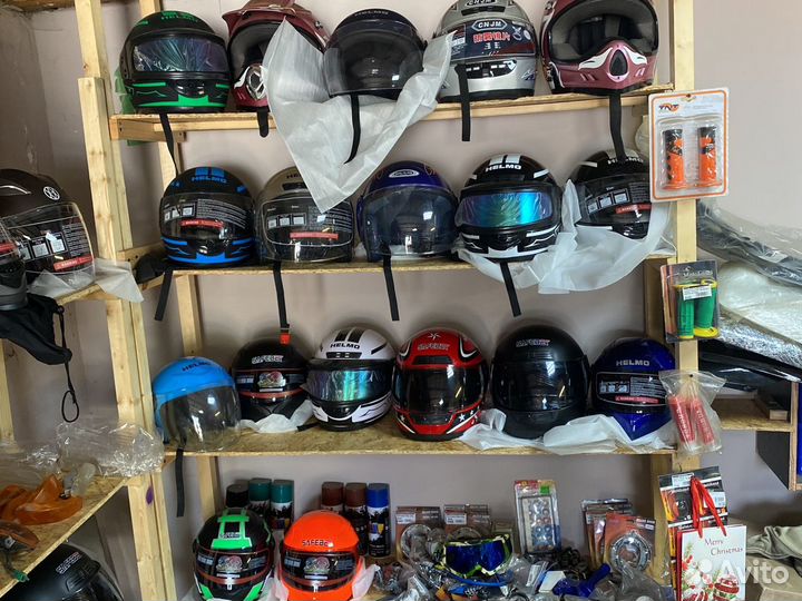 Запчасти на японские скутера шлема кофры