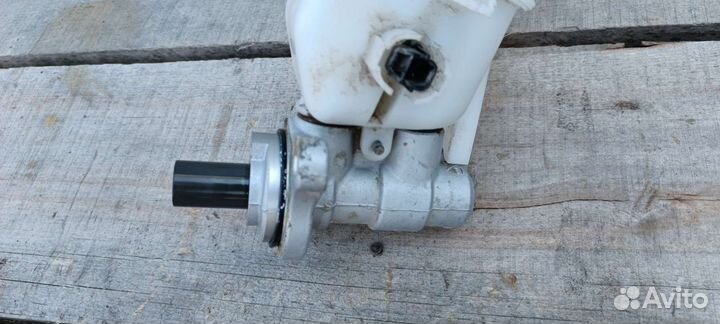 Главный тормозной цилиндр Киа Пиканто 2 1.2