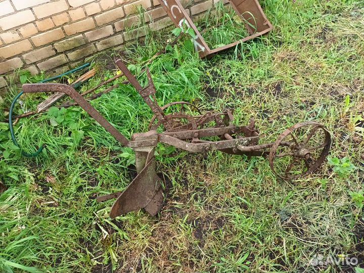 Конный плуг