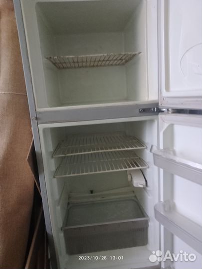 Два холодильника продам