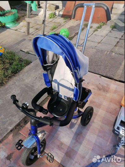 Детский велосипед с ручкой