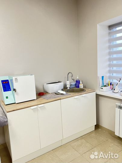 Мебель для кухни,шкаф кухонный, зона для салона