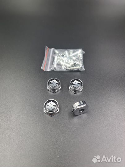 Болты крепеж номерного знака Suzuki