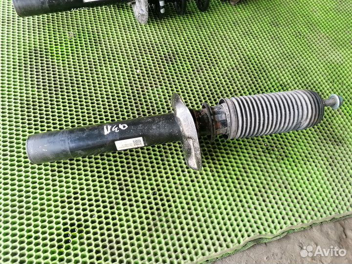 Пружина стойка передняя на Audi Q3 2012-2018