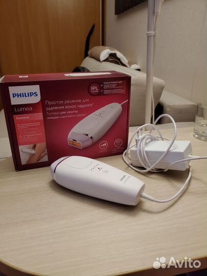 Фотоэпилятор Philips Lumea Essential