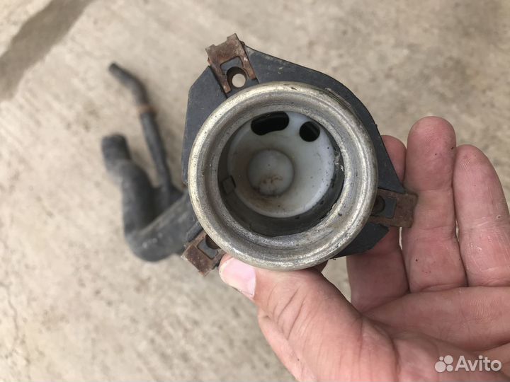 Mitsubishi Carisma Заливная горловина бака бу