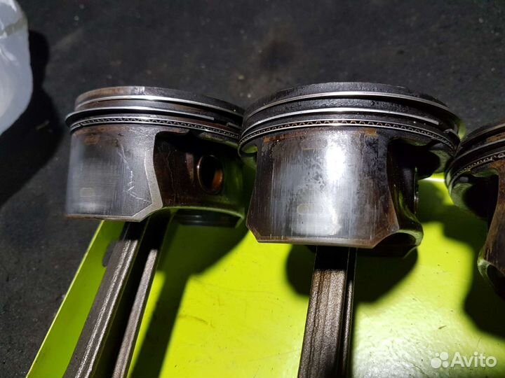 Поршень шатун Opel Astra H 1.6