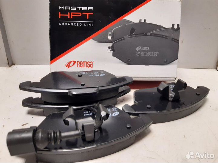 Колодки дисковые передние Skoda Octavia (A5 1Z)