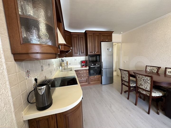 2-к. квартира, 66,6 м², 9/14 эт.