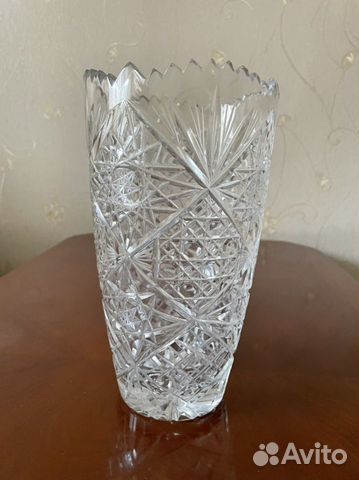 Хрустальная ваза