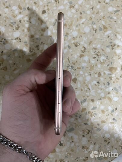 iPhone 8, 64 ГБ
