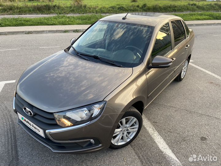 LADA Granta 1.6 МТ, 2018, 33 000 км