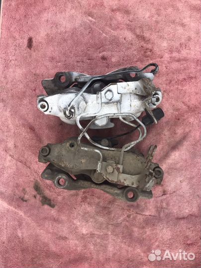 Суппорта тормозные audi a8 d2 4.2 передние