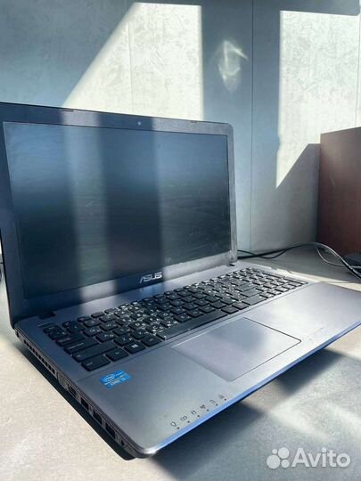 Ноутбук asus