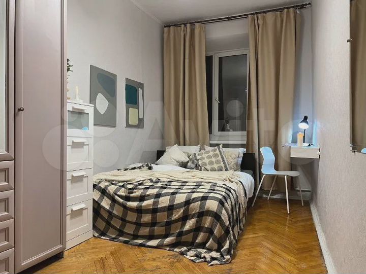 Комната 13 м² в 3-к., 4/6 эт.