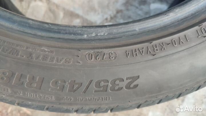 Kumho Ecsta HS51 235/45 R18 98V