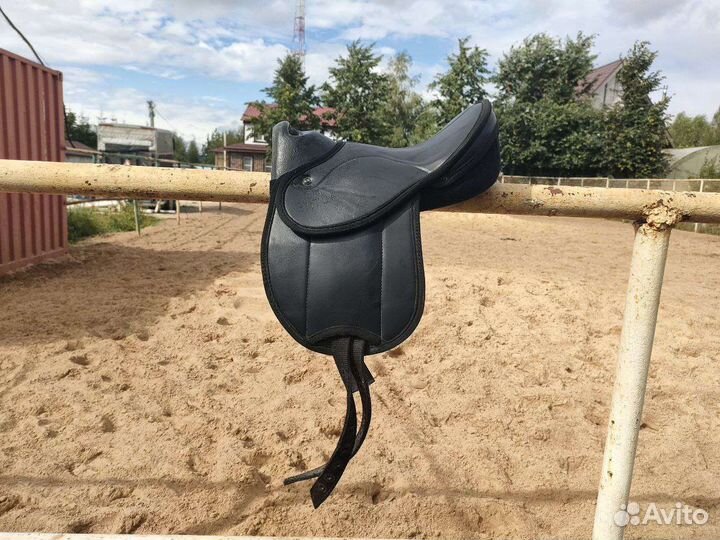 Седло для лошади пони