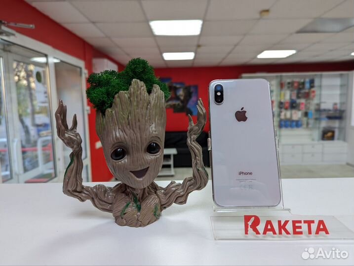 iPhone Xs, 64 ГБ