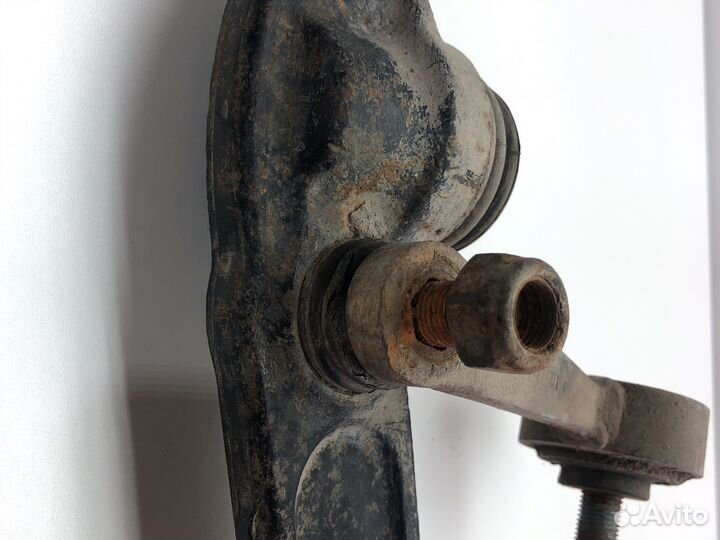 Рычаг подвески нижний правый Мерседс w220