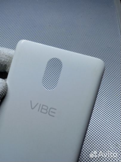 Lenovo Vibe P1m. Задняя крышка. Оригинал. Белая