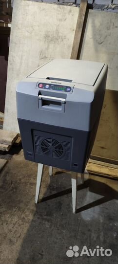 Автомобильный холодильник