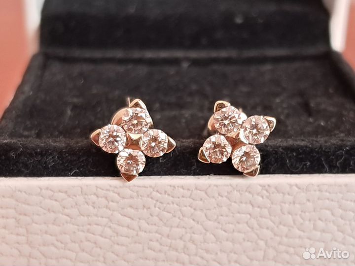 Золотые серьги с бриллиантами 0.80 ct