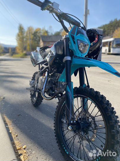 Regulmoto seven medalist pro