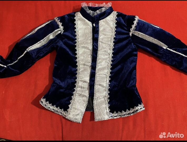 Корновальный костюм