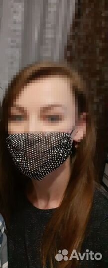 Маска декоративная со стразами