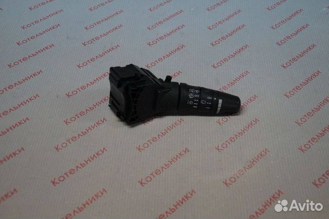 Nissan 25260-AV615 Переключатель дворников