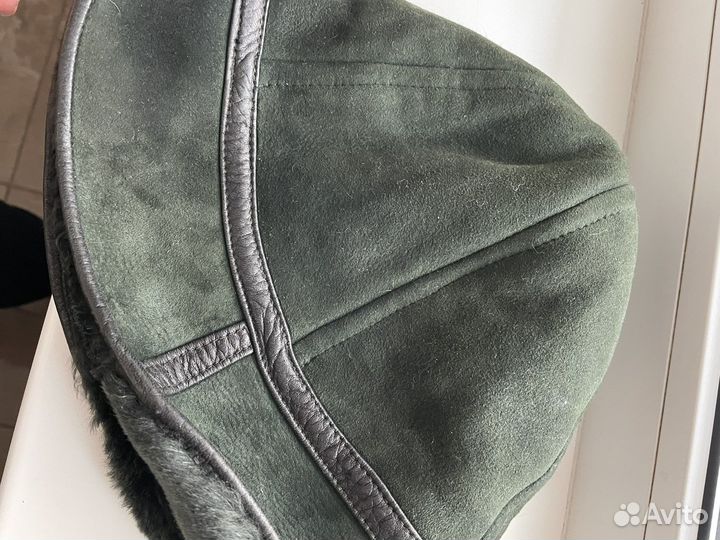 Новая меховая шапка из дубленки