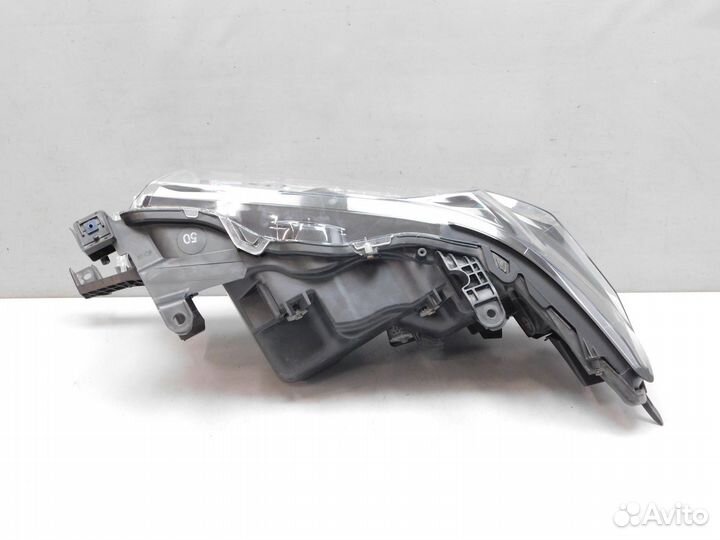 Фара правая Toyota Land Cruiser