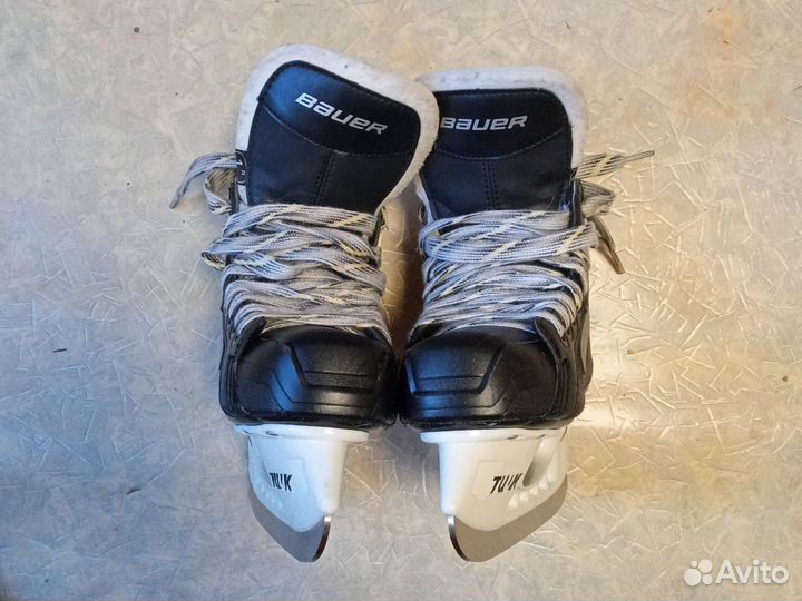 Хоккейные коньки,Bauer Pro