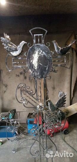 Кованый крест