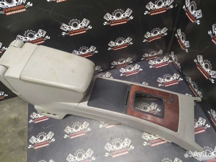 Подлокотник монитор тоннель Кадиллак срх SRX 1