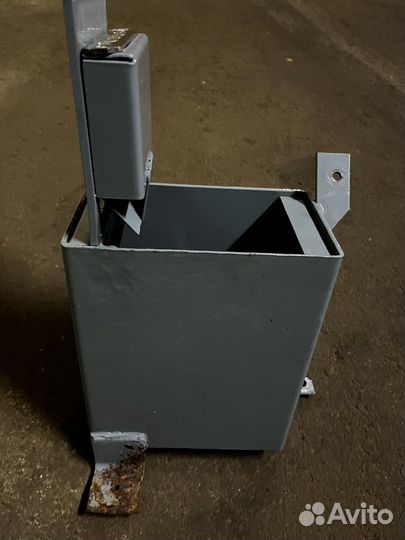 Сейф металлический