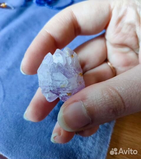 Кристалл необработанного аметиста