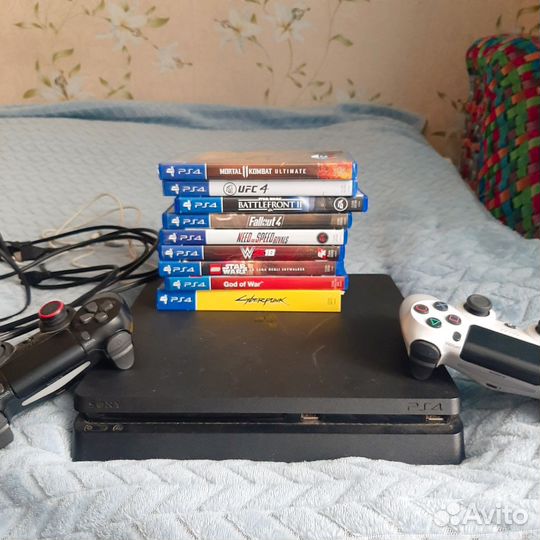 Продажа PS4 с играми