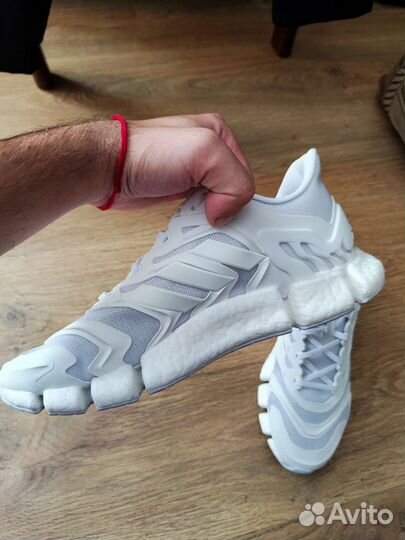 Кроссовки adidas