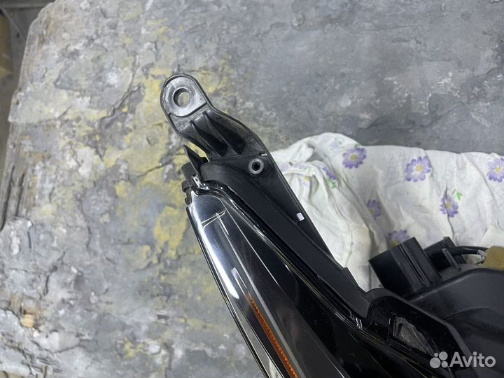 Фара правая lexus nx