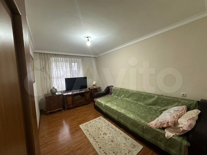 4-к. квартира, 90 м², 5/5 эт.