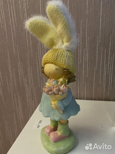 Декоративная статуэтка 