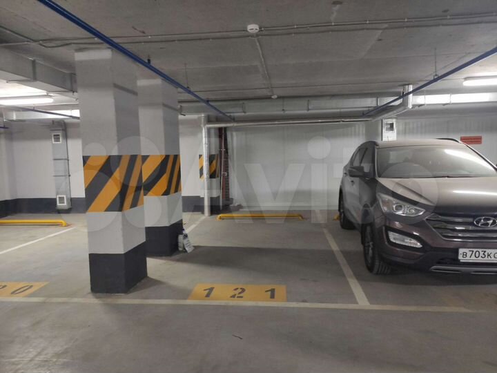 Машиноместо, 14 м²