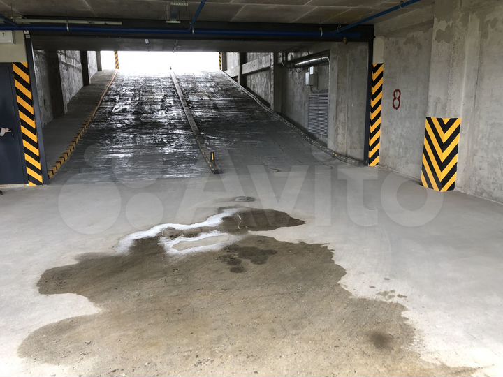 Машиноместо, 14 м²