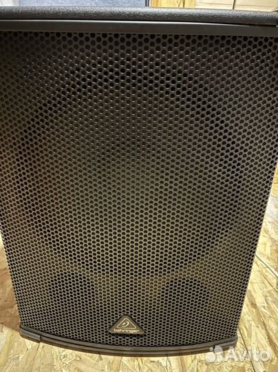 Сабвуфер behringer b1500xp и колонка b108d