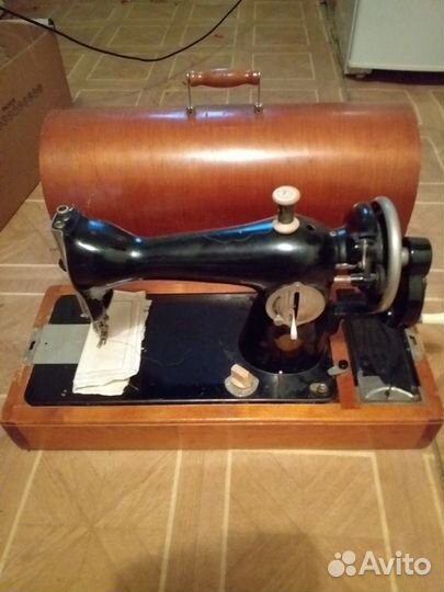 Швейная машина подольская 2м ручная