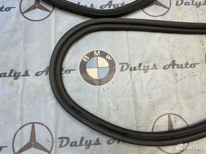 Уплотнитель крышки багажника Bmw 525I Е60 LCI